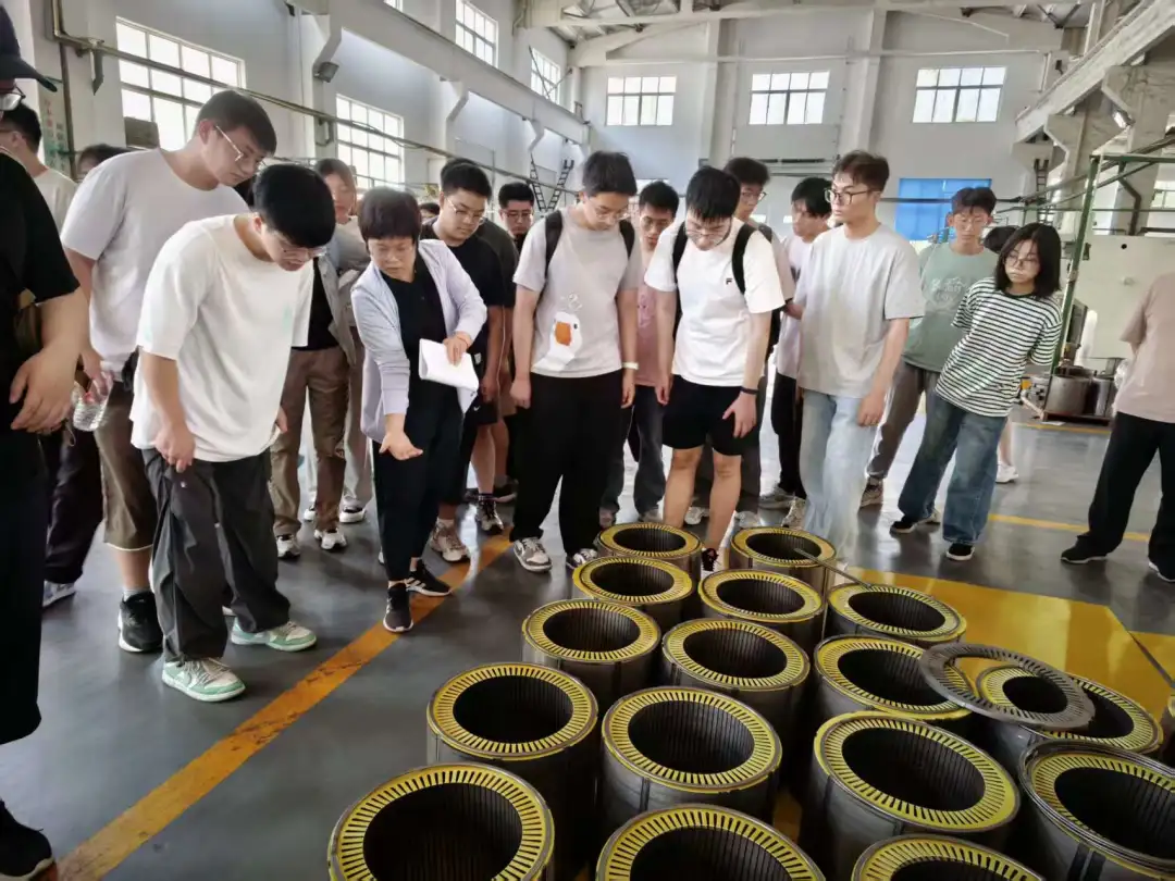 你好，同学！热烈欢迎北交大学子赴江苏微特利开启产学研融合实践之旅